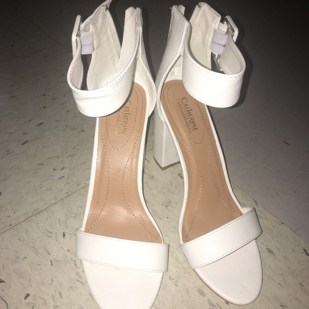 White Block heels - Picture 2 of 3